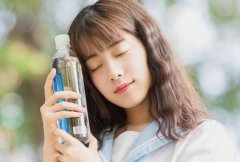 借酒消愁的朋友圈说说(精选