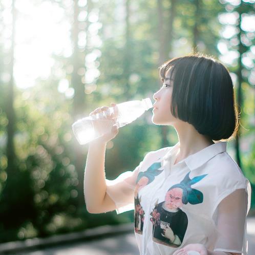 不常联系但感情深的句子 有一种感情即使不联系(精选17句)