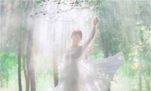 搞笑中秋快乐句子 中秋节微信幽默祝福语(精选17句)