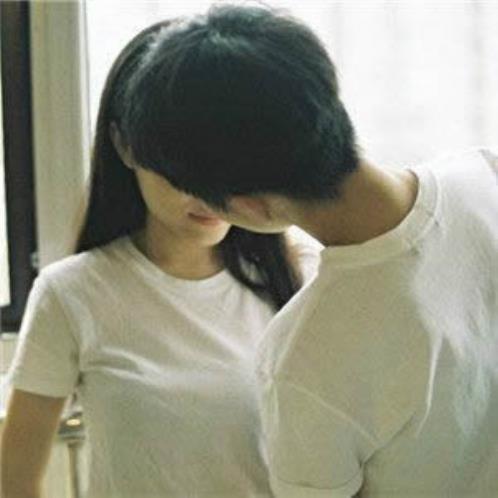 关于情感说说的图片 红玫瑰感情说说(精选30句)