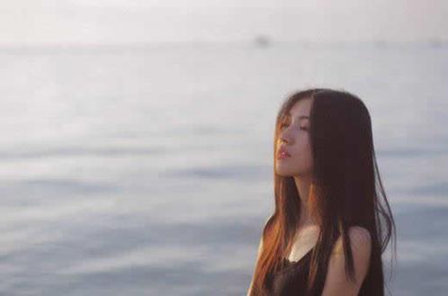 赏花发朋友圈微信句子 朋友圈晒花的唯美句子(精选22句)