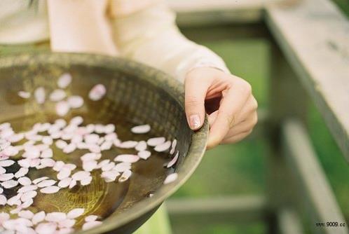 没人疼没人爱伤感说说(精选30句)