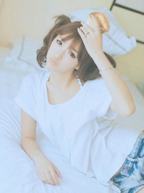 形容女孩子的文艺句子 文艺女生句子说说心情短(精选13句)