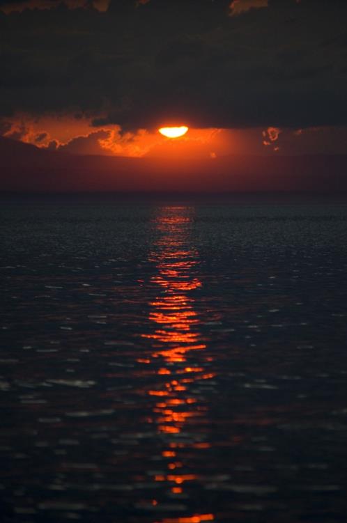 海边夕阳西下的句子(精选18句)