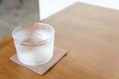 爱情说说伤感短语 对不起我爱