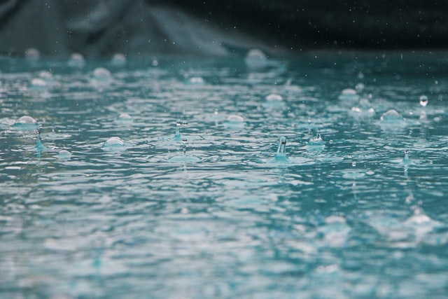 那些关于下雨的文案短句(精选45句)