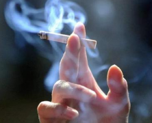 第一次学抽烟的心情说说 一个